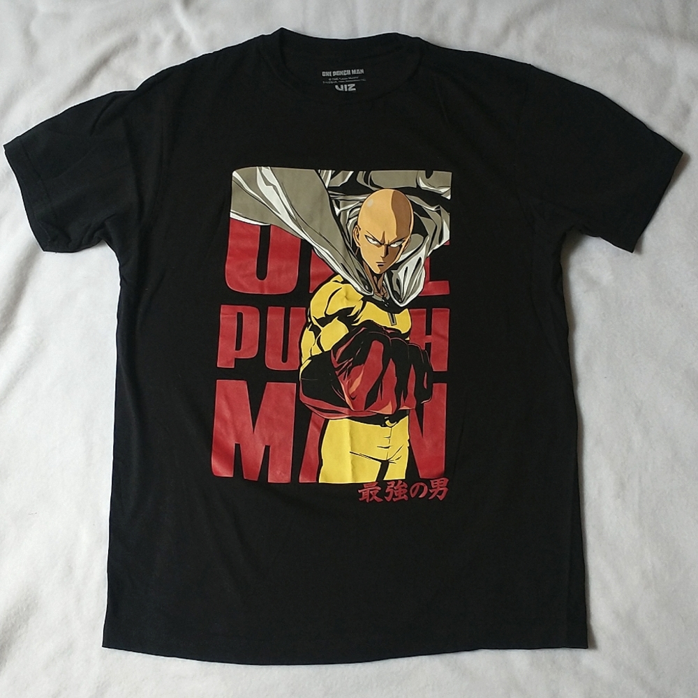 One Punch Man Tshirt Medium